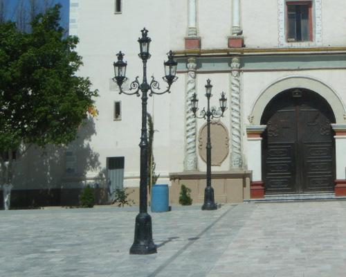 Postes alumbrado decorativo