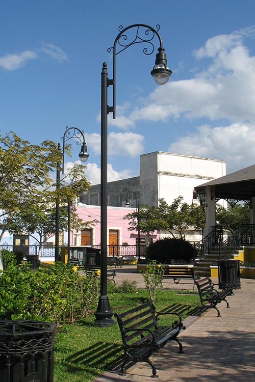 Poste Campeche, 1 luz.
