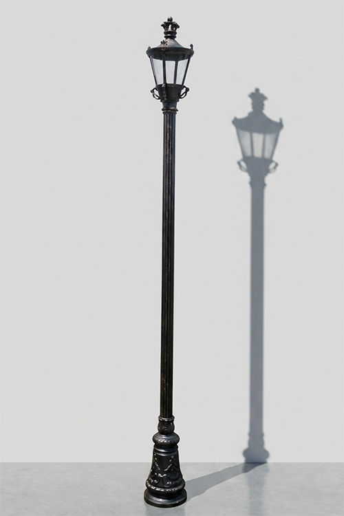 Poste Colonial grande, 1 Luz poste estriado.