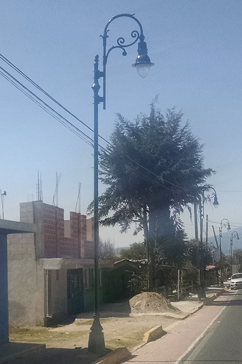 Poste Nopalucan 1 luz.